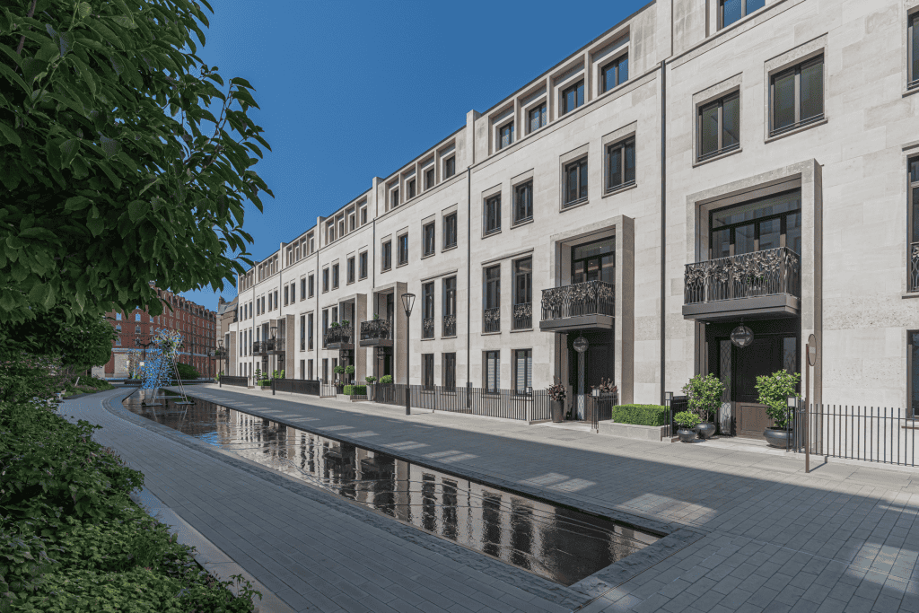 Chelsea Barracks Luxury Townhouse