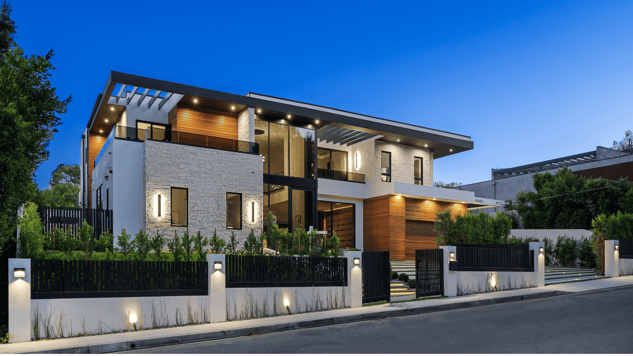 Why Waiting for Your House to Sell Could Cost You Everything (And How to Avoid It)